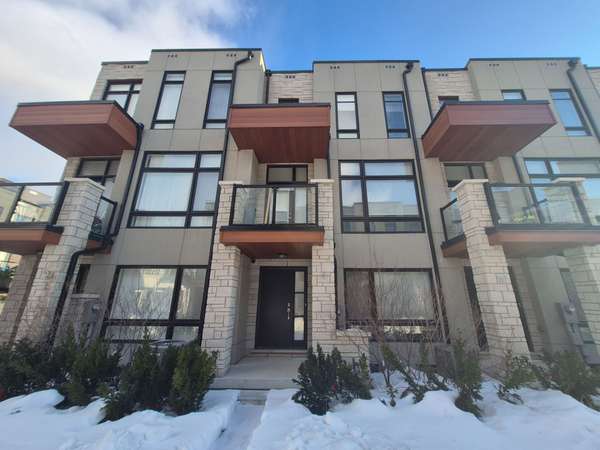 6 Gerussi ST, Vaughan, ON L4H 4R6