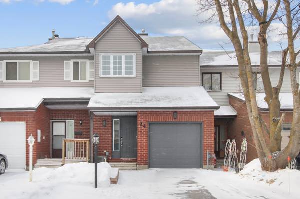 24 Armadale CRES,  Barrhaven,  ON K2J 4A4