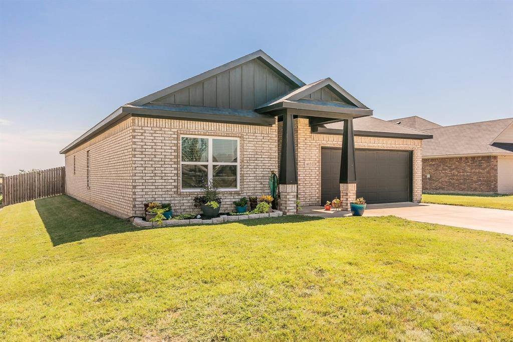 Grandview, TX 76050,613 Mathew Street