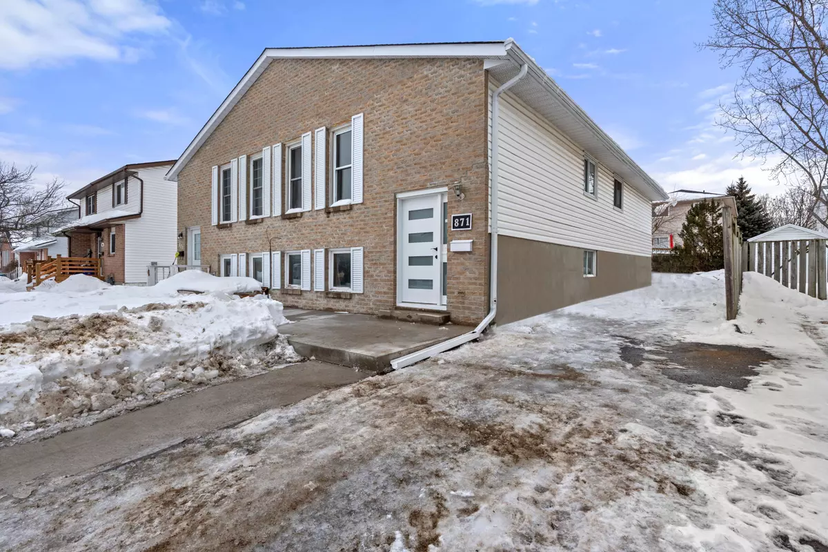 Kingston, ON K7P 2P8,871 Larchwood CRES