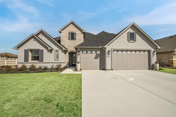 10020 Crestview Drive, Denton, TX 76207