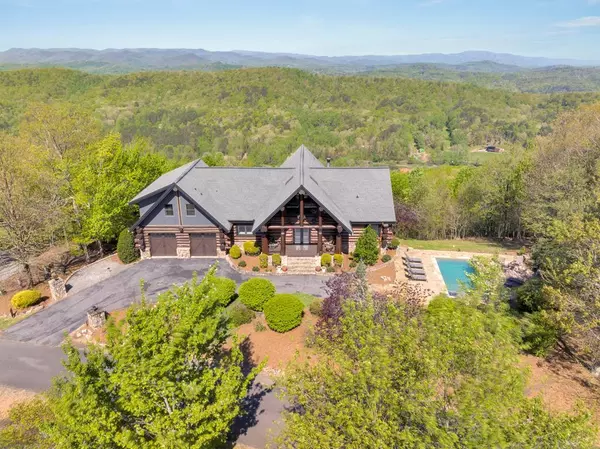 539 Deer Crest Overlook, Blue Ridge, GA 30513