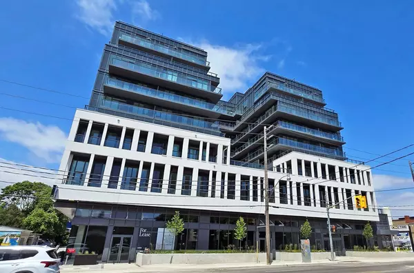 500 Dupont ST #817, Toronto C02, ON M6G 0B8