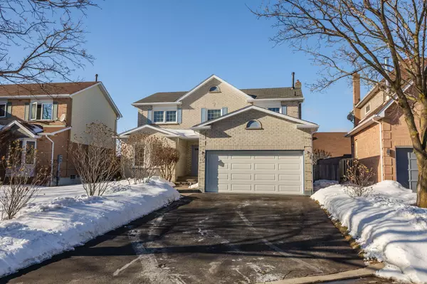 10 Holden CT, Whitby, ON L1N 9A1