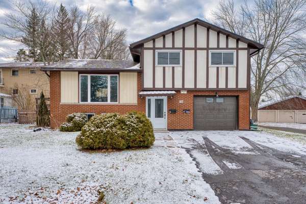 110 Union ST, Greater Napanee, ON K7R 2W3