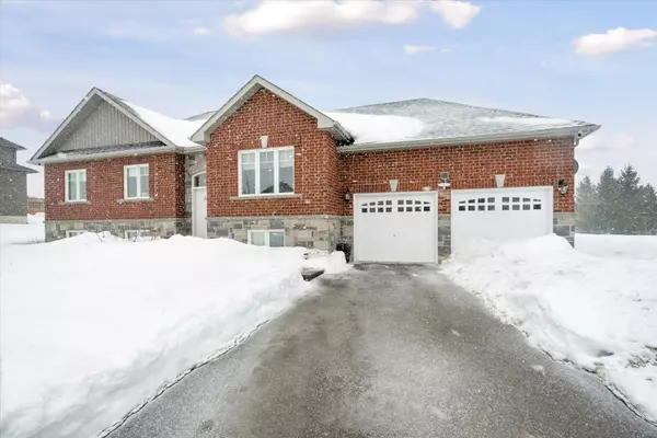 Kawartha Lakes, ON K0M 2T0,5 Mccrae CRES