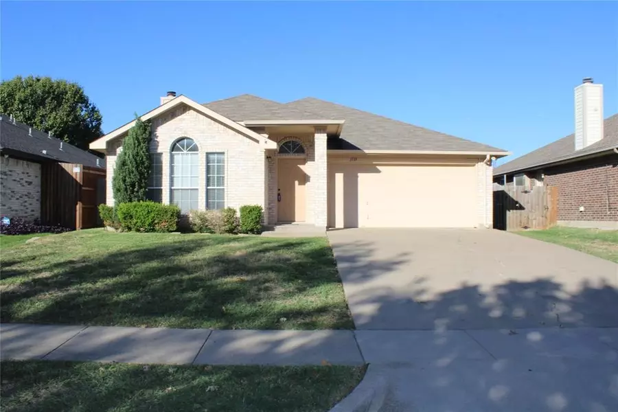 3133 Walingford Drive, Grand Prairie, TX 75052