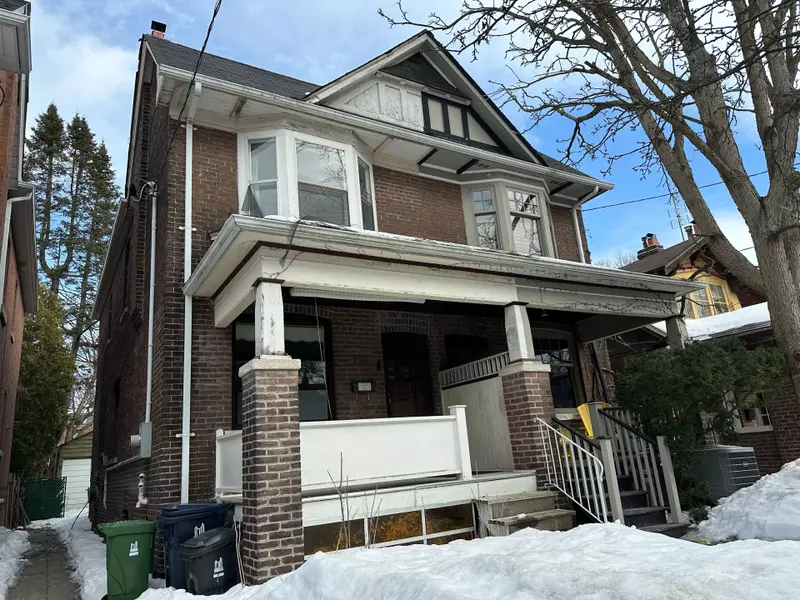 111 Glenmore RD, Toronto E02, ON M4L 3M2