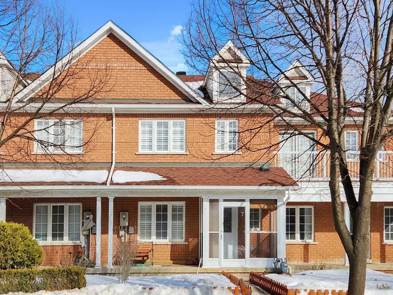 7 Piera GDNS, Markham, ON L3R 5H2