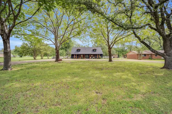 Pecan Hill, TX 75154,1015 S Lowrance Road