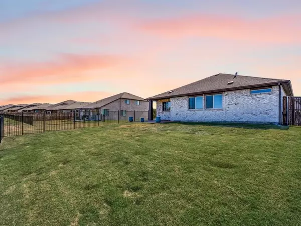 1209 Rosebush Road, Aubrey, TX 76227