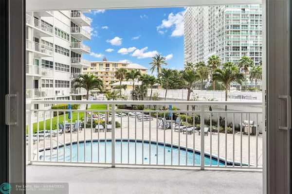 Fort Lauderdale, FL 33316,1920 S Ocean Dr  #208