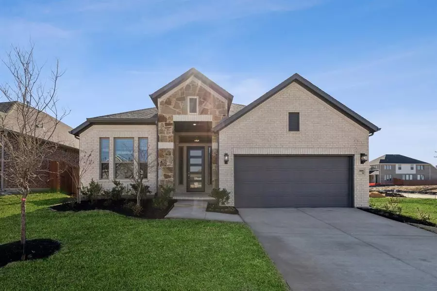 3806 Belleview, Heartland, TX 75114