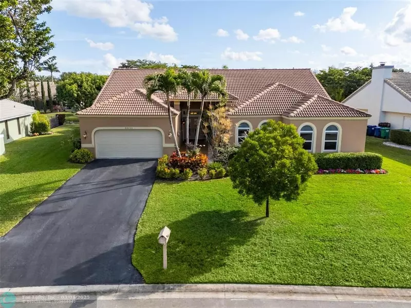 5011 NW 84th Rd, Coral Springs, FL 33067