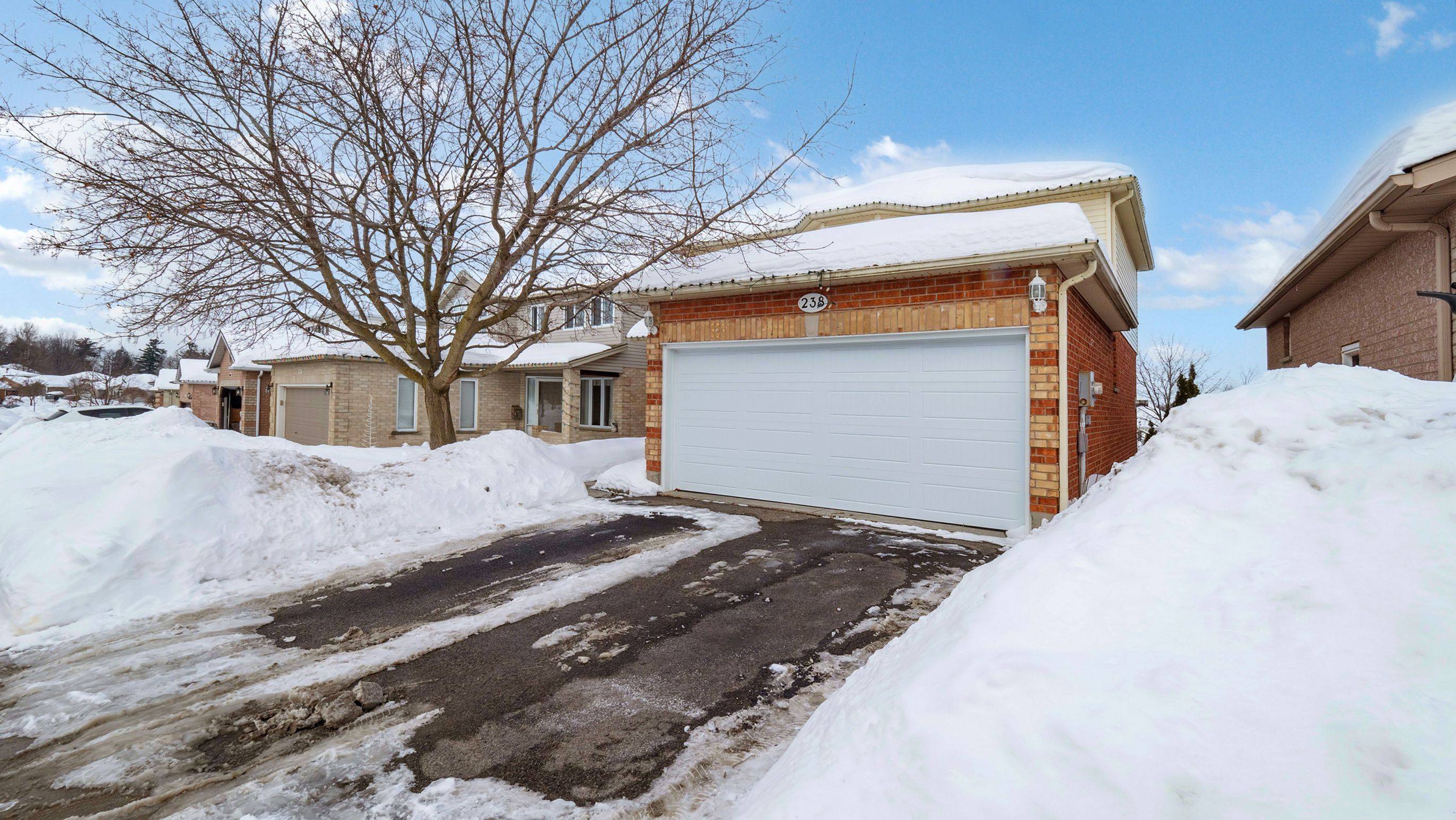 Kitchener, ON N2A 4C4,238 Briarmeadow DR