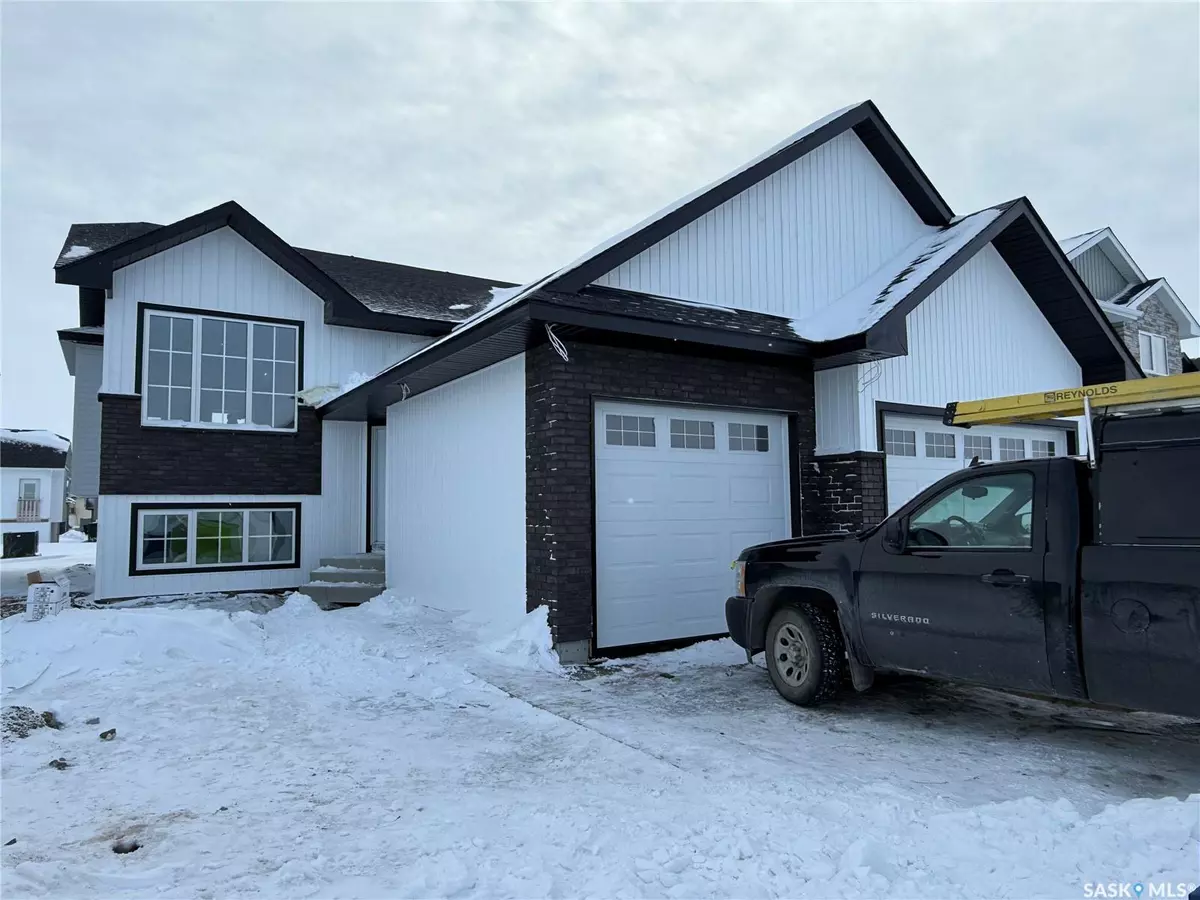 Warman, SK S0K 4S0,827 Woods CRESCENT