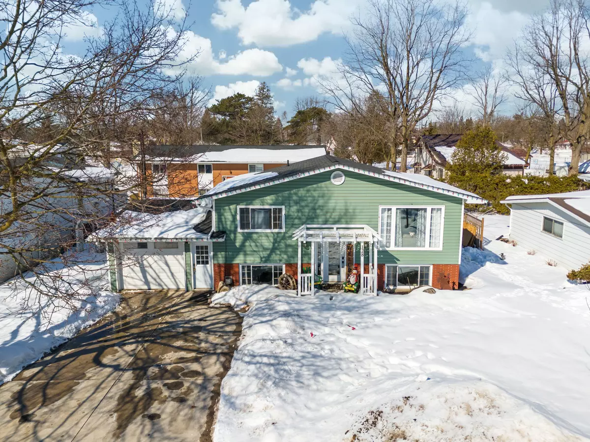 South Huron, ON N0M 1S2,128 Mill ST