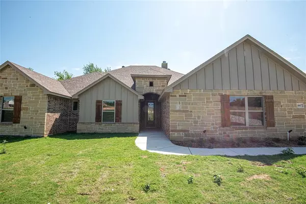 10017 Valley Oak Way, Springtown, TX 76082