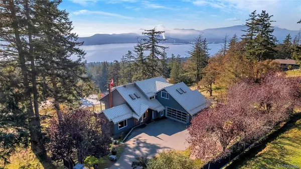 263 Canvasback Pl, Salt Spring, BC V8K 2W5