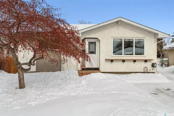 8 Hodges BAY, Regina, SK S4N 4R1