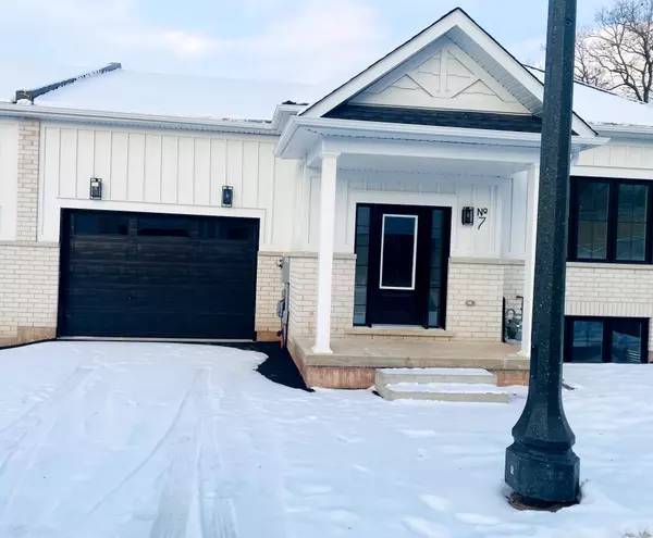 7 Santa Barbara Ln LN, Halton Hills, ON L7G 0P7