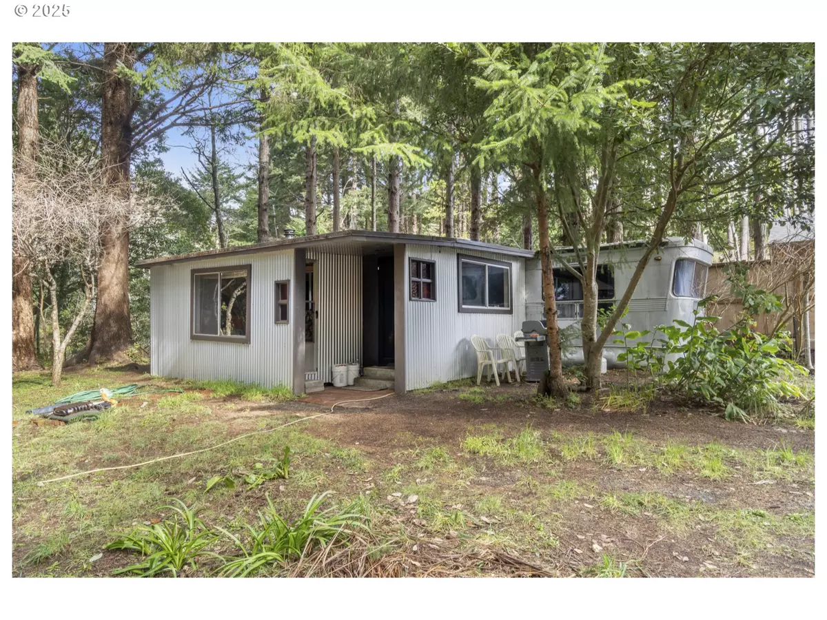 Port Orford, OR 97465,110 25TH ST