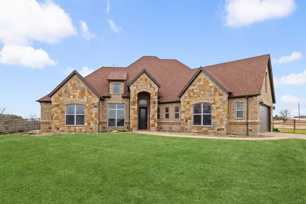 235 Sandpiper Drive, Weatherford, TX 76088