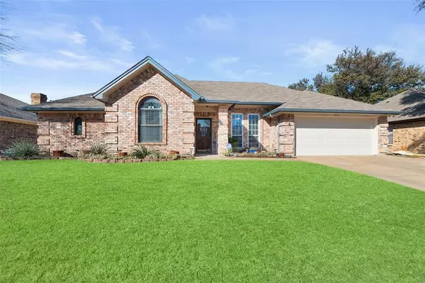 5613 Puerto Vallarta Drive, North Richland Hills, TX 76180