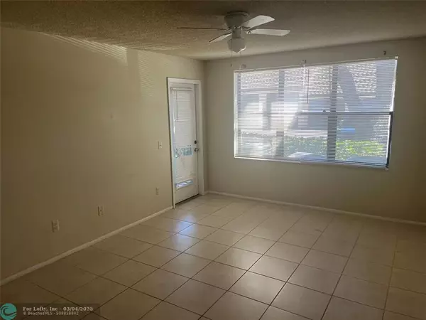 Pompano Beach, FL 33069,4441 W Mcnab Rd  #13