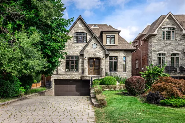 58 Spruce AVE, Richmond Hill, ON L4C 6W1