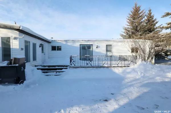 39 Walters COURT, Pilot Butte, SK S0G 3Z0