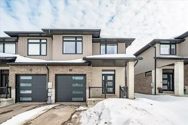 71 Rea DR, Centre Wellington, ON N1M 0H5