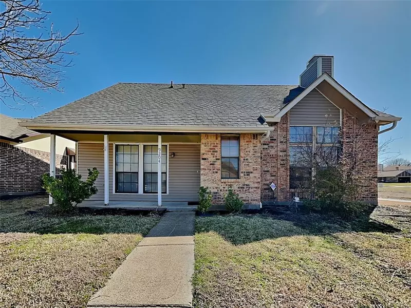 9204 Shipman Street, Rowlett, TX 75088