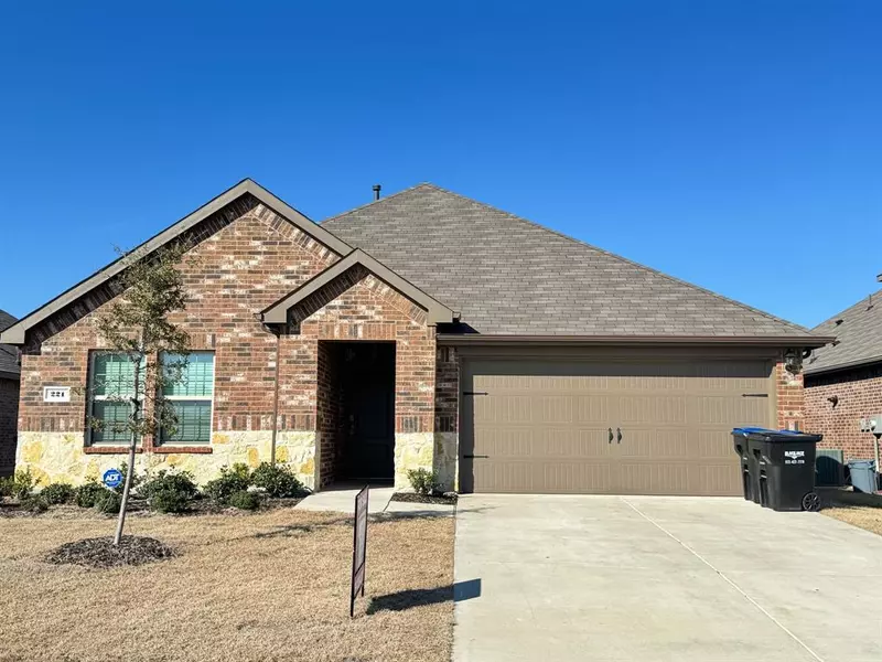 221 FIELDTRAIL Lane, Caddo Mills, TX 75135