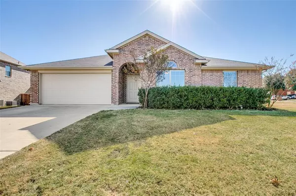 1502 Oak Park Lane, Cedar Hill, TX 75104