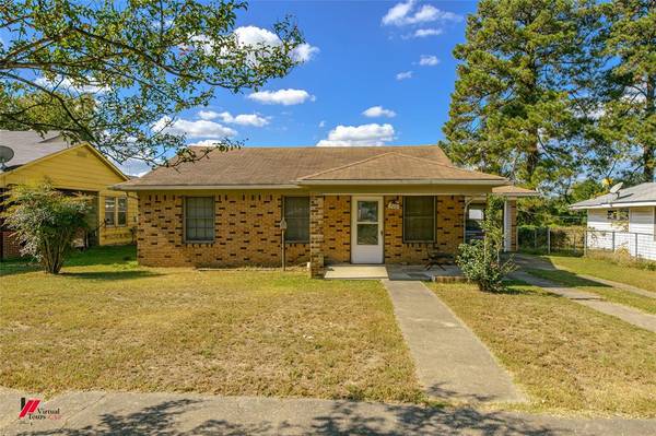 400 3rd Street SE,  Springhill,  LA 71075