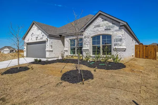 709 Broken Bow Lane, Cleburne, TX 76033