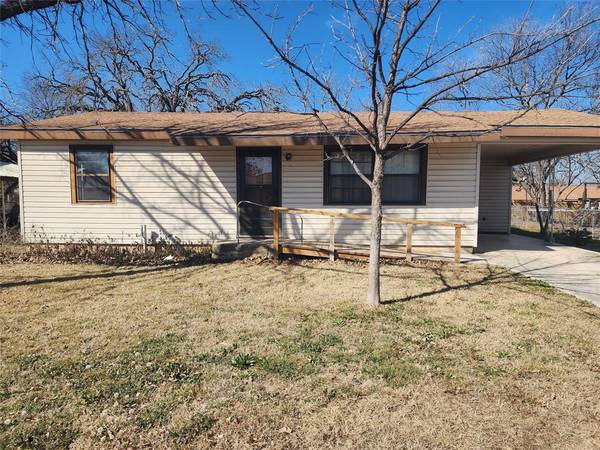 1307 N Mary Street, Comanche, TX 76442