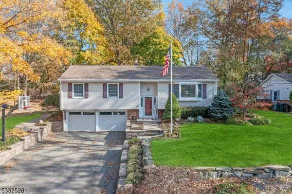 196 High Crest Dr, West Milford Twp., NJ 07480