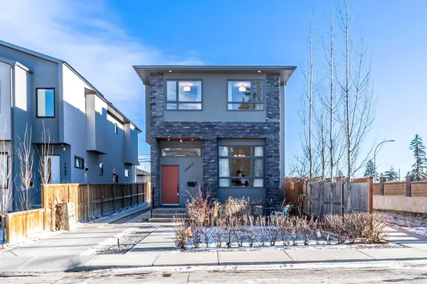 1660 42 ST Southwest, Calgary, AB T3C1Z5