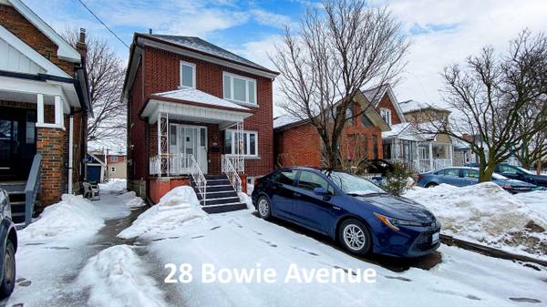 28 Bowie AVE, Toronto W04, ON M6E 2P1