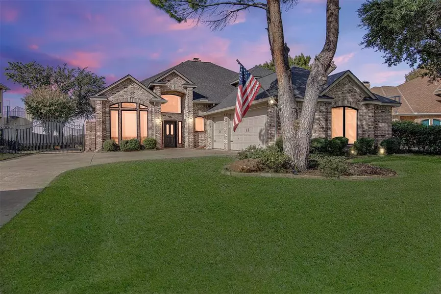 4308 Enchanted Oaks Drive, Arlington, TX 76016