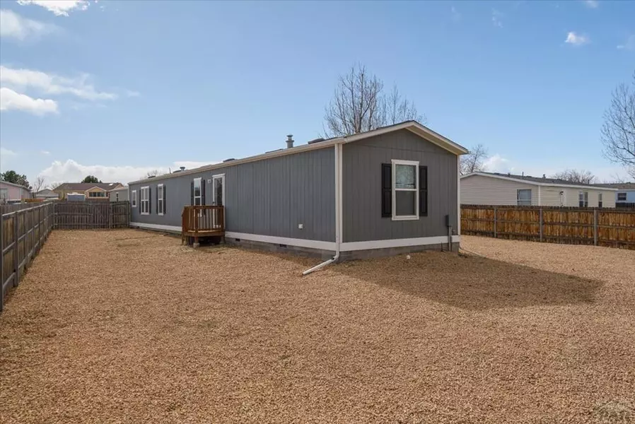 273 E Rolling Hills Dr, Pueblo West, CO 81007