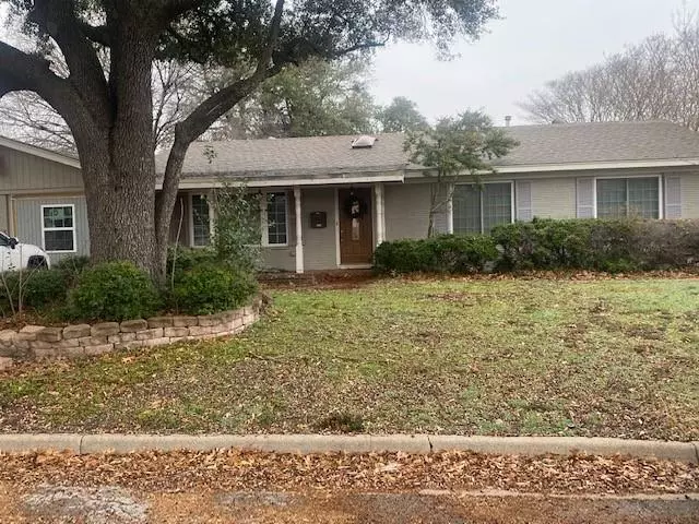 Fort Worth, TX 76116,8312 Saddle Trail