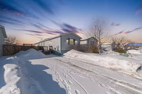 384 Harpe WAY, Fort Mcmurray, AB T9K 2L6