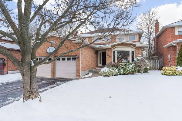 1112 NOTLEY CRES, Oakville, ON L6M 1H4