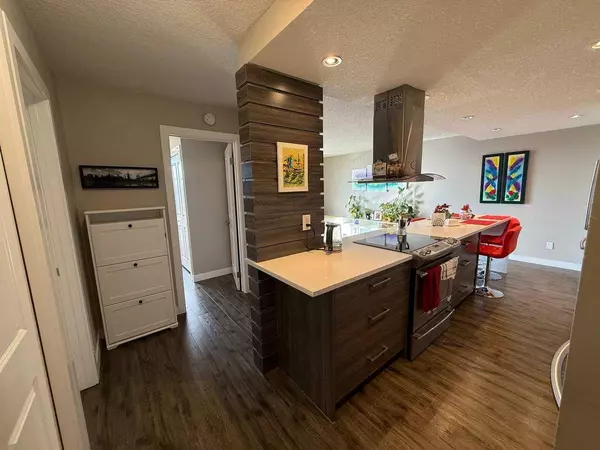 515 57 AVE Southwest #309, Calgary, AB T2V0H3