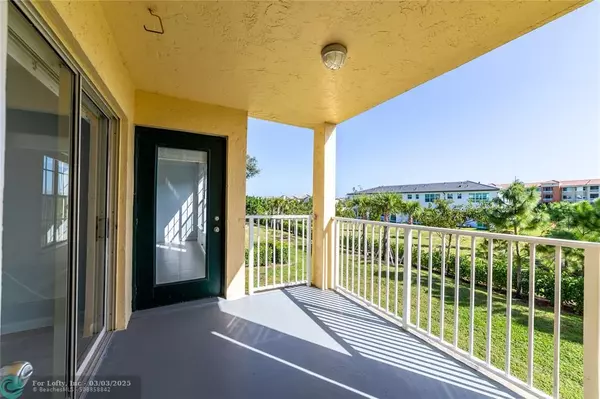 Boca Raton, FL 33433,6324 La Costa Drive  #12-H