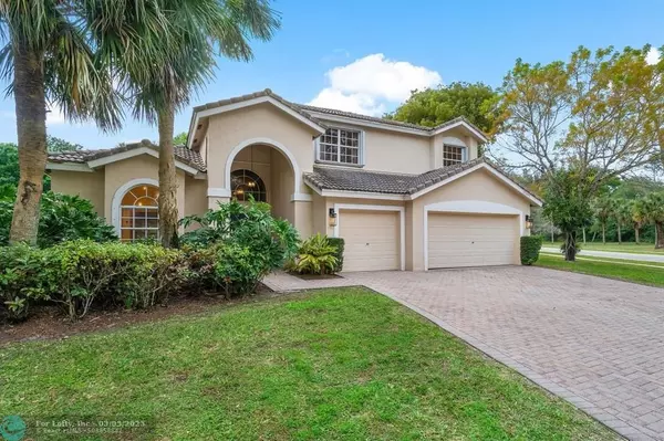 Wellington, FL 33414,15395 Whispering Willow Dr