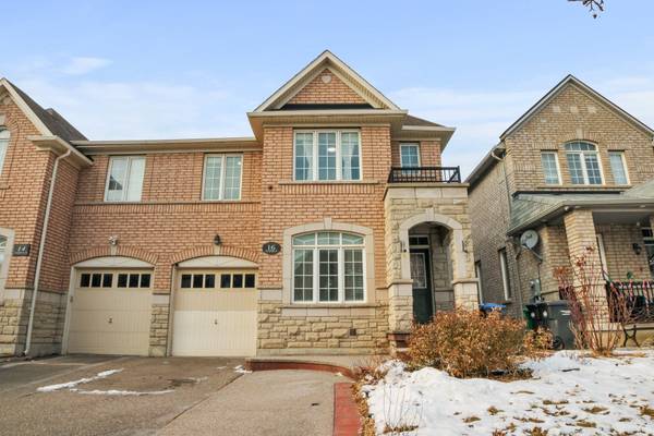 16 Sculptor ST, Brampton, ON L6P 3H5